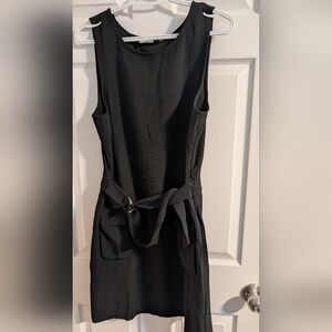 Elegant Black Sleeveless Open Back Dress